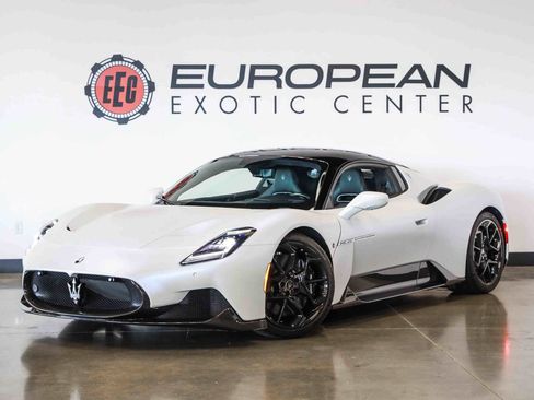 Used 2022 Maserati MC20 Coupe RWD image 7