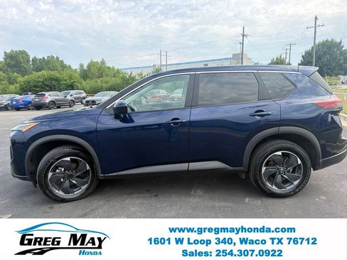 Used 2025 Nissan Rogue SV AWD/4WD image 7