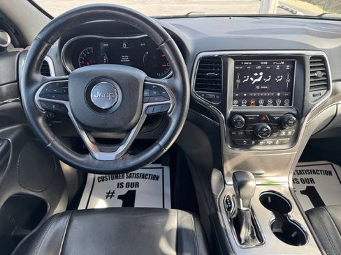 Used 2018 Jeep Grand Cherokee Limited w/ Trailer Tow Group IV AWD/4WD image 12