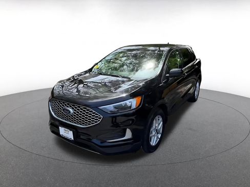 Used 2024 Ford Edge SEL image 7