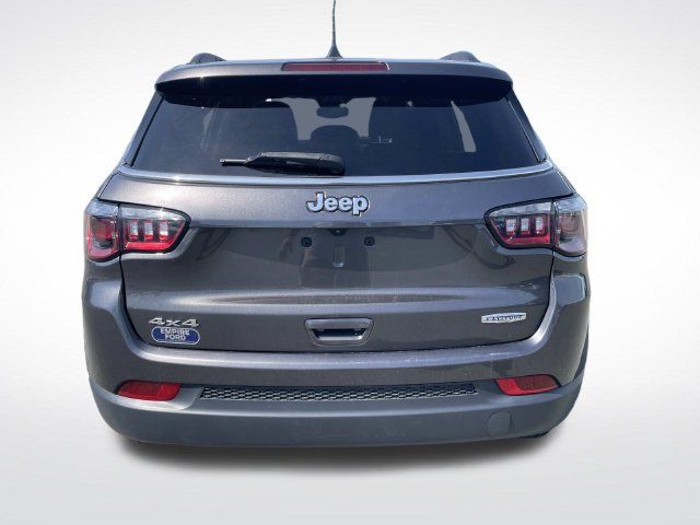 Used 2024 Jeep Compass Latitude AWD/4WD image 4