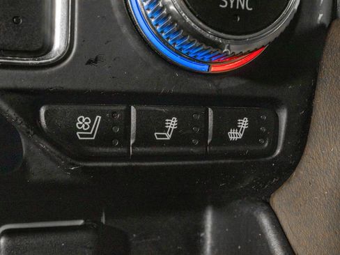 Used 2021 GMC Yukon XL SLT w/ SLT Premium Package RWD image 28