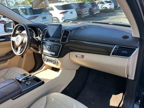 Used 2018 Mercedes-Benz GLE 350 image 33