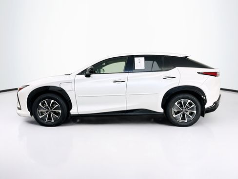 Used 2023 Lexus RZ 450e Premium w/ Technology Package AWD/4WD image 4