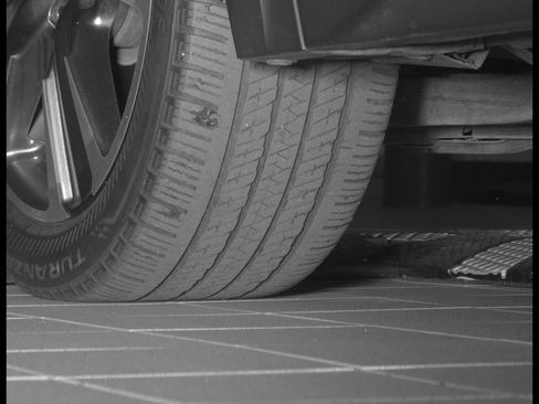 Used 2022 Lexus UX 200 w/ Accessory Package (Z1) FWD image 13