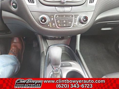 Used 2023 Chevrolet Malibu LT image 18