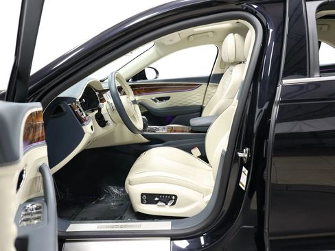 Used 2020 Bentley Flying Spur W12 w/ First Edition Specification AWD/4WD image 14