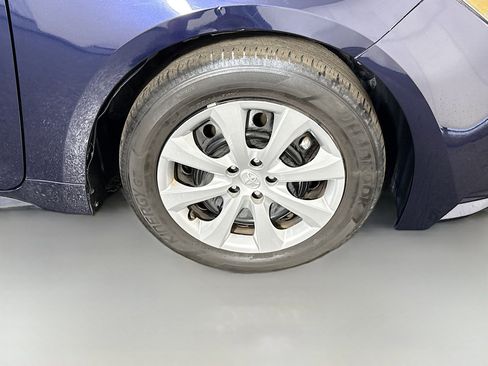 Used 2024 Toyota Corolla LE image 31