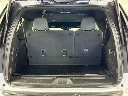 Used 2023 Chevrolet Suburban Premier AWD/4WD image 15