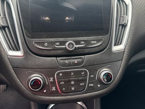 Used 2021 Chevrolet Malibu LT image 8