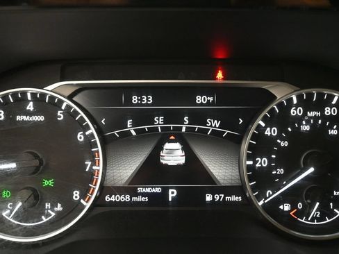 Used 2022 Nissan Pathfinder SL w/ SL Premium Package FWD image 31