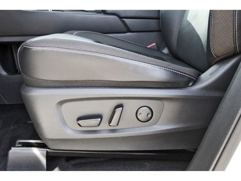 Used 2024 Nissan Pathfinder SL w/ SL Premium Package image 33