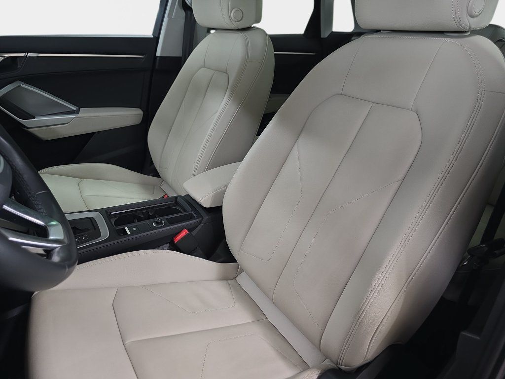 Used 2024 Audi Q3 2.0T Premium AWD/4WD image 17