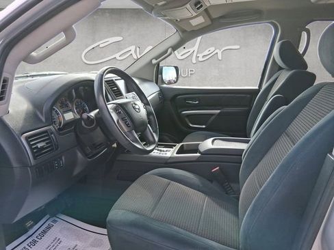 Used 2015 Nissan Armada SV image 19