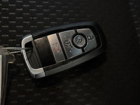 Used 2025 Ford Escape ST-Line image 22