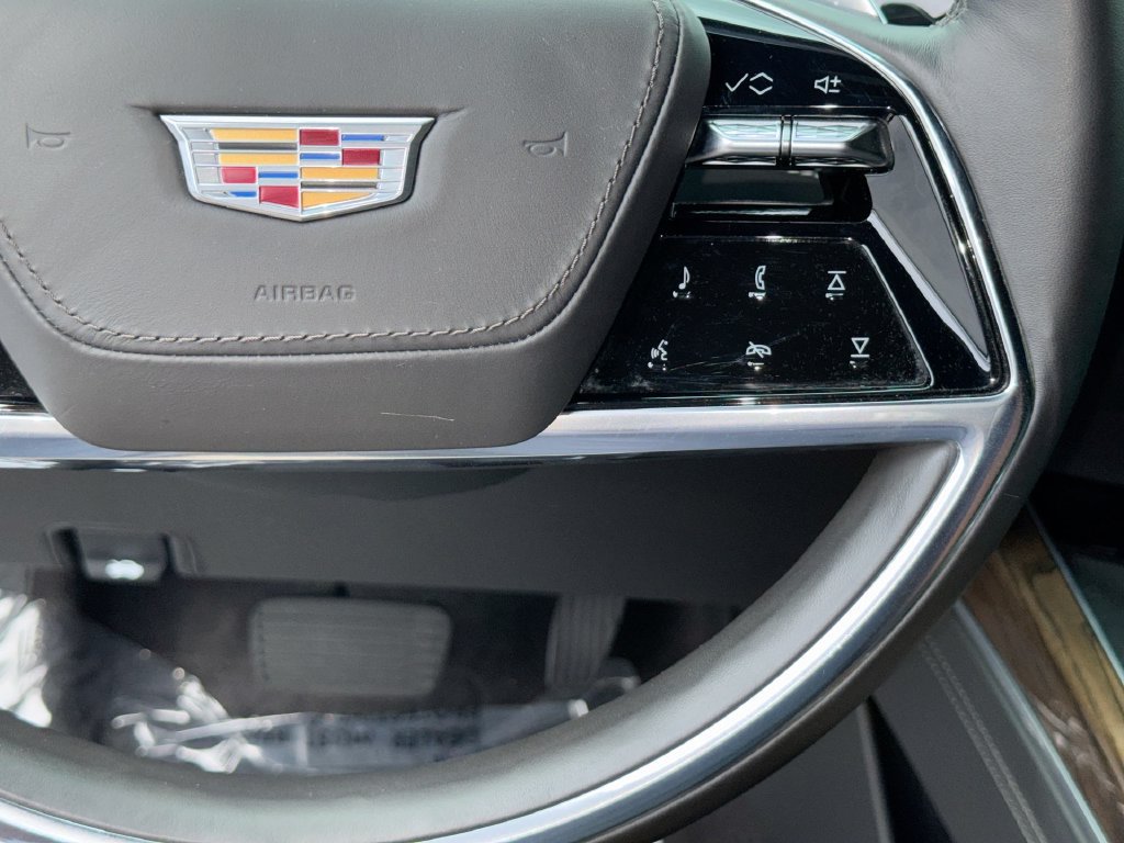 Used 2025 Cadillac Escalade ESV Sport Platinum AWD/4WD image 18