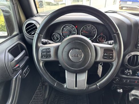 Used 2016 Jeep Wrangler Unlimited Sport AWD/4WD image 13