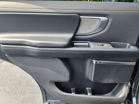 Used 2025 Ford Expedition Tremor image 15