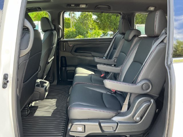 New 2027 Honda Odyssey Sport-L image 9