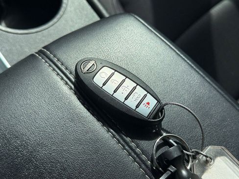 Used 2025 Nissan Altima 2.5 SV image 21