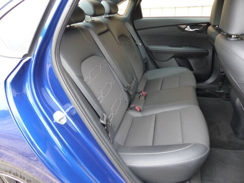 Used 2021 Kia Forte GT-Line FWD image 36