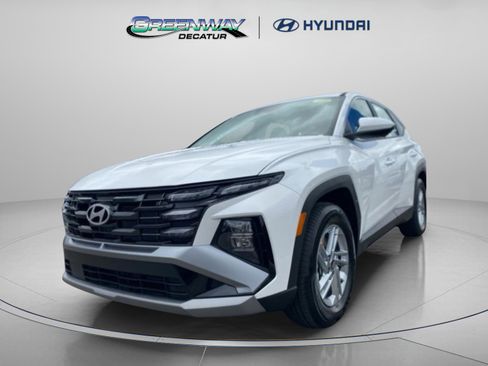 New 2026 Hyundai Tucson SE image 3