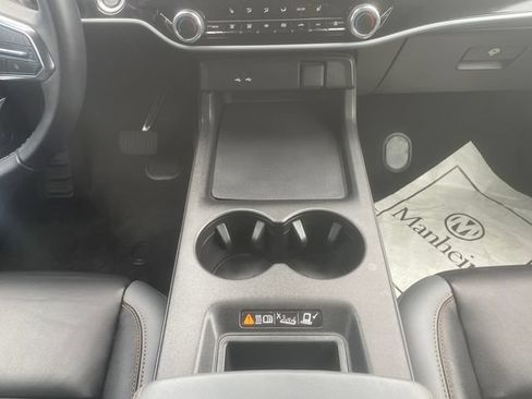 Used 2025 Honda Prologue Touring image 11