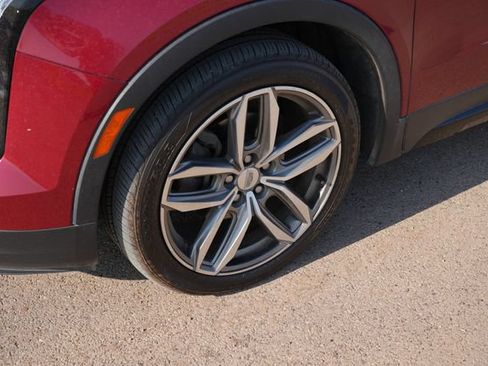 Used 2019 Cadillac XT4 Sport w/ Cold Weather Package FWD image 8