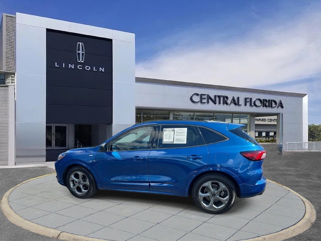 Used 2023 Ford Escape ST-Line w/ Tech Pack #1 FWD image 7