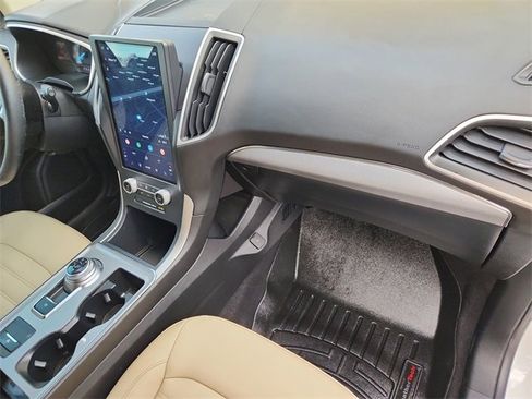Used 2021 Ford Edge SEL w/ Convenience Package image 28