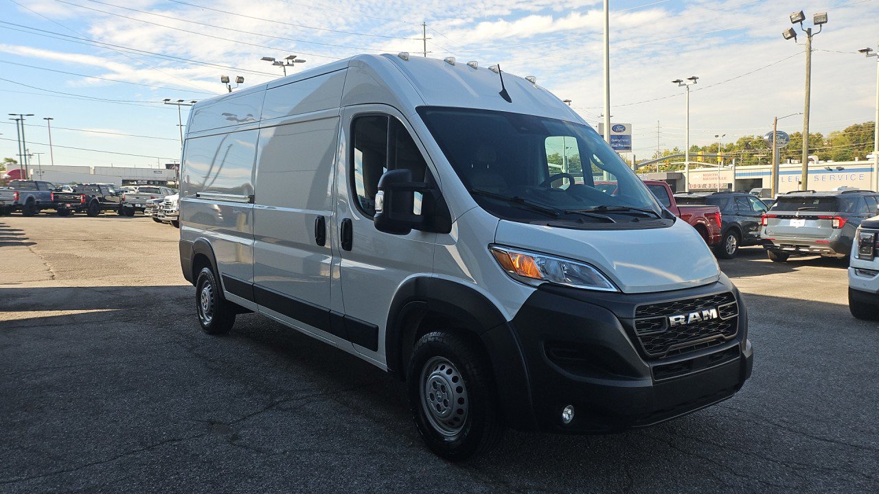 Used 2025 RAM ProMaster 2500 w/ Convenience Group FWD image 6