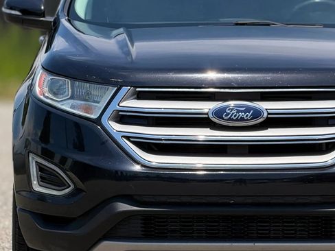 Used 2018 Ford Edge SEL w/ Equipment Group 201A FWD image 11
