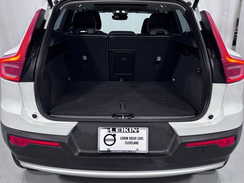 Certified 2023 Volvo XC40 B5 Plus w/ Climate Package AWD/4WD image 28