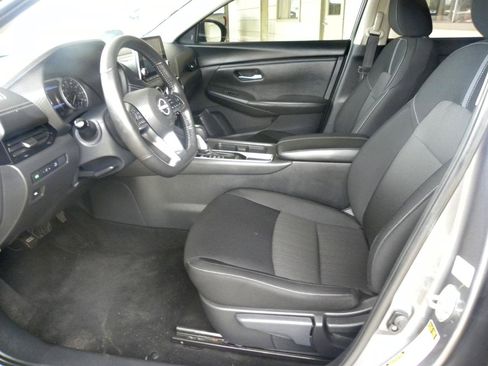 Used 2024 Nissan Sentra SV w/ All-Weather Package FWD image 10