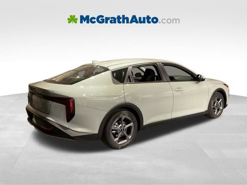 New 2026 Kia K4 LXS image 4