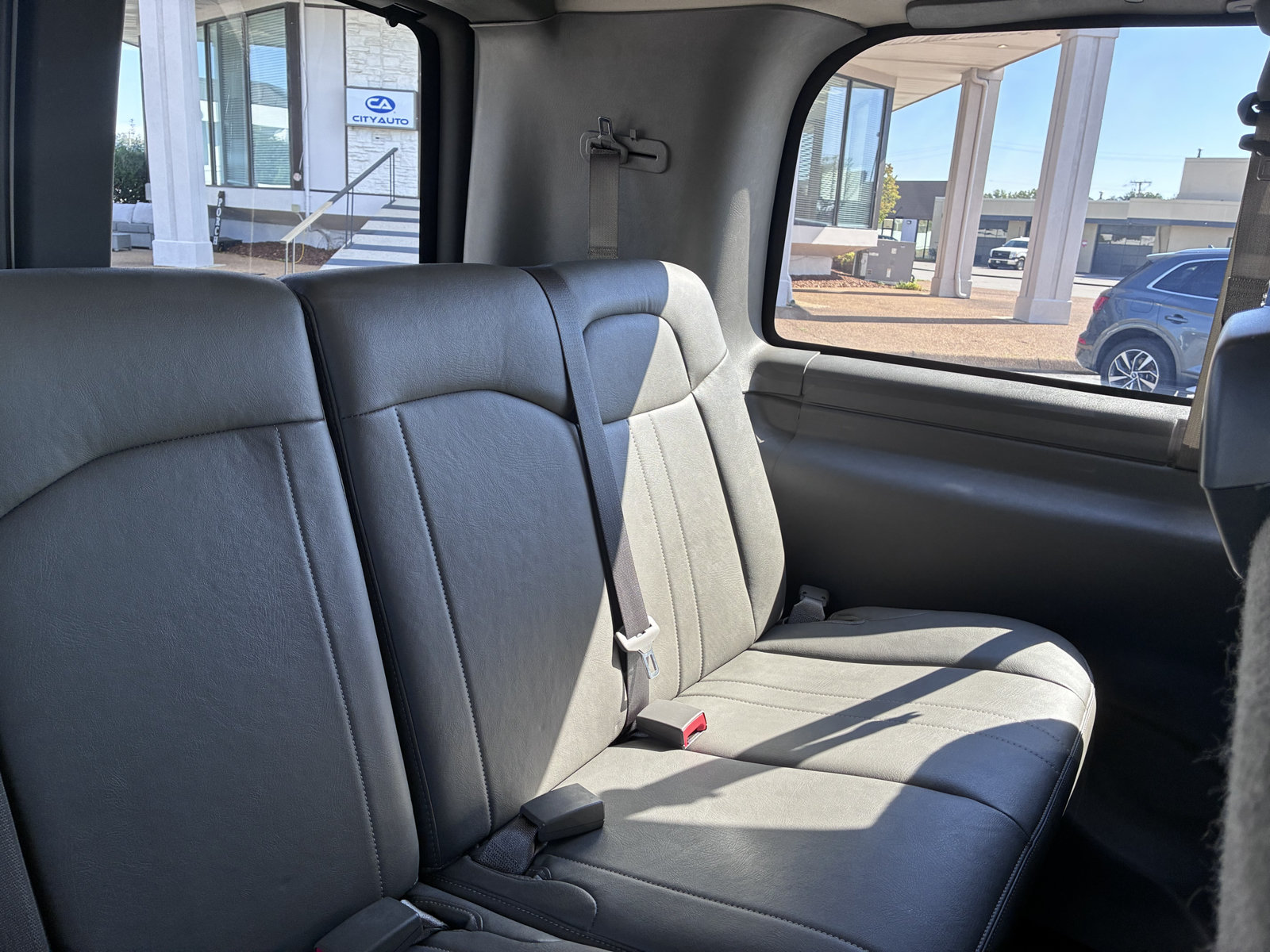 Used 2020 Chevrolet Express 2500 LS RWD image 21