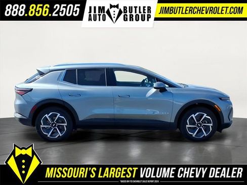 New 2026 Chevrolet Equinox EV LT image 5