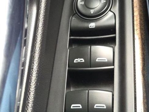 Used 2020 Chevrolet Silverado 1500 LT Trail Boss image 19