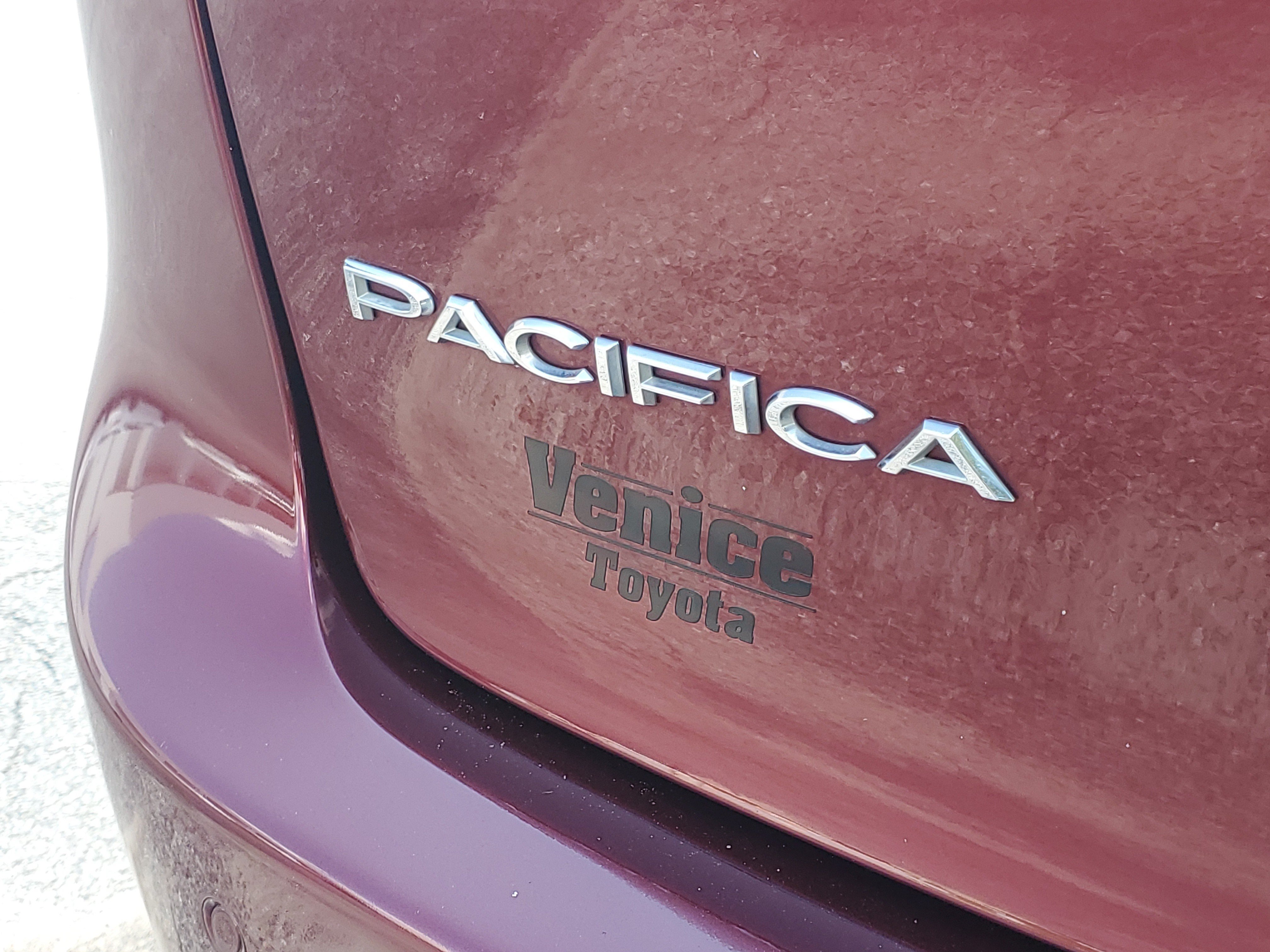 Used 2021 Chrysler Pacifica Limited w/ Premium & Safety Sphere Group AWD/4WD image 12