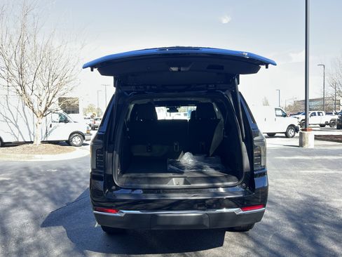 New 2026 Chevrolet Suburban LT w/ Comfort Package image 11
