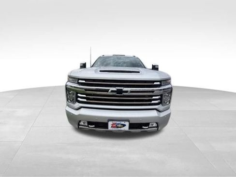 Used 2020 Chevrolet Silverado 2500 High Country w/ Z71 Off-Road Package AWD/4WD image 3