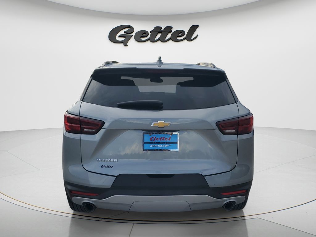 Used 2023 Chevrolet Blazer LT w/ Convenience Package FWD image 6