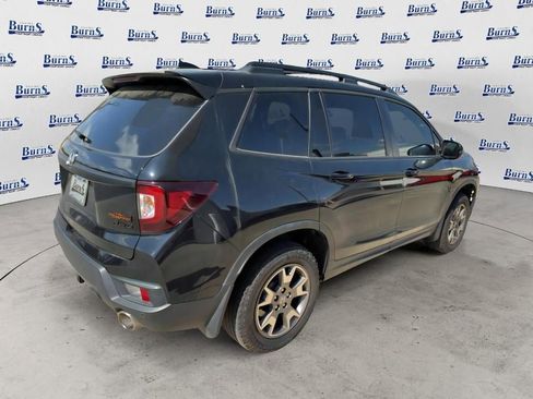 Used 2023 Honda Passport TrailSport image 7