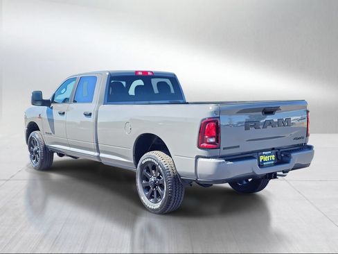 New 2026 RAM 3500 Big Horn AWD/4WD image 4