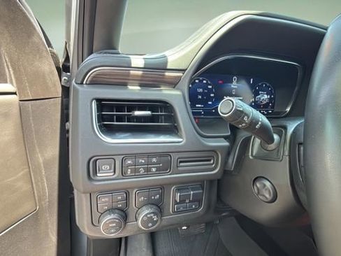 Used 2024 Chevrolet Tahoe Z71 w/ Z71 Off-Road Package AWD/4WD image 22