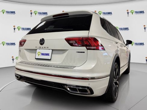 Used 2022 Volkswagen Tiguan SEL R-Line AWD/4WD image 10