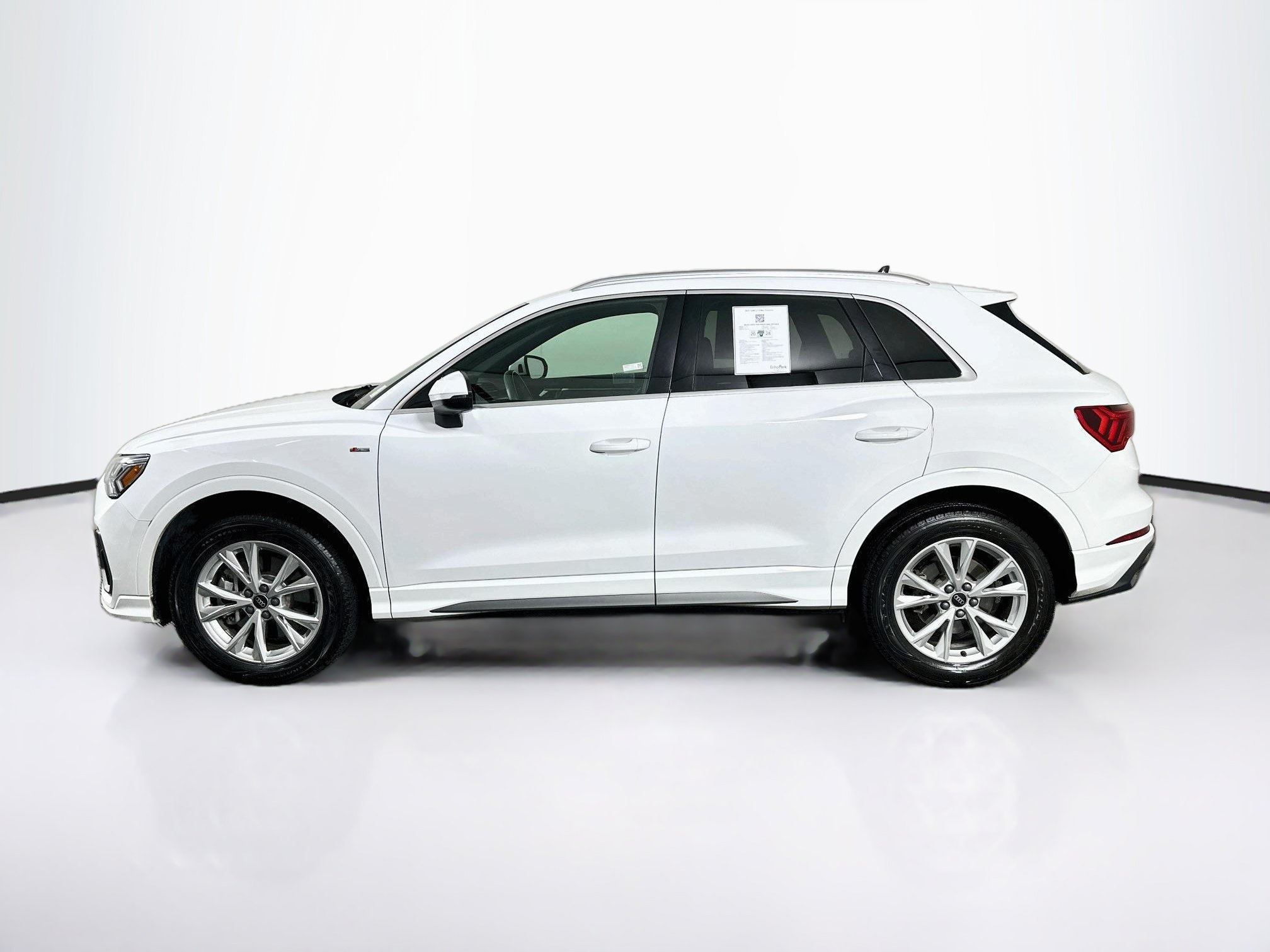 Used 2025 Audi Q3 2.0T Premium AWD/4WD image 4