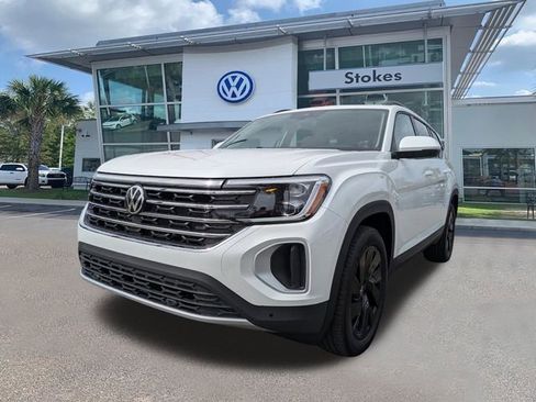 New 2026 Volkswagen Atlas SE FWD image 8