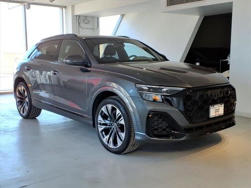 Used 2025 Audi Q8 Premium Plus w/ Premium Plus Package image 3