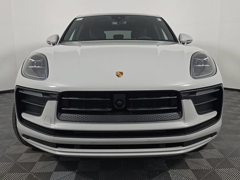 Used 2026 Porsche Macan AWD/4WD image 10